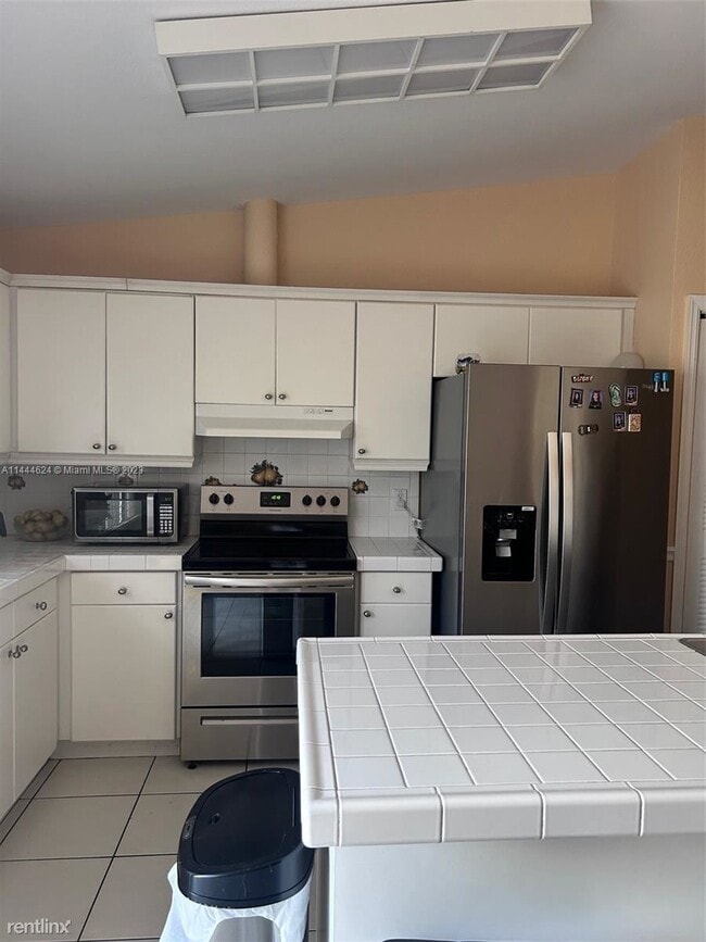 Building Photo - 2 br, 2 bath House - 18382 NW 75th Path