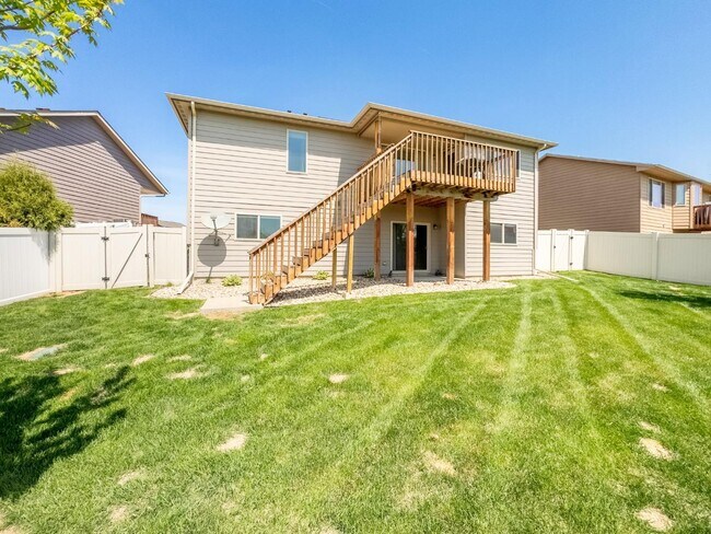 Building Photo - 5721 Bream Ct