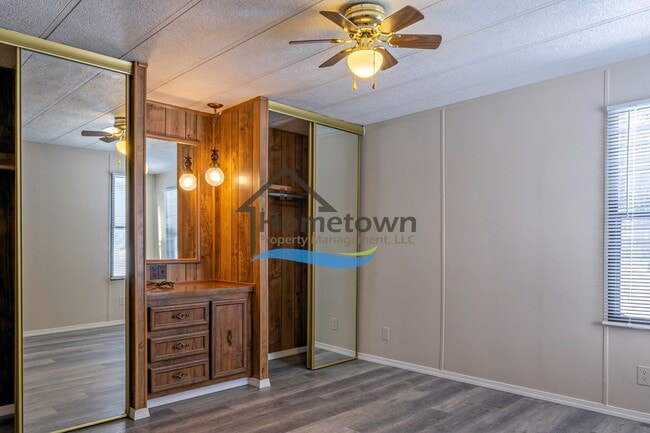 Building Photo - 563 Terry Trl
