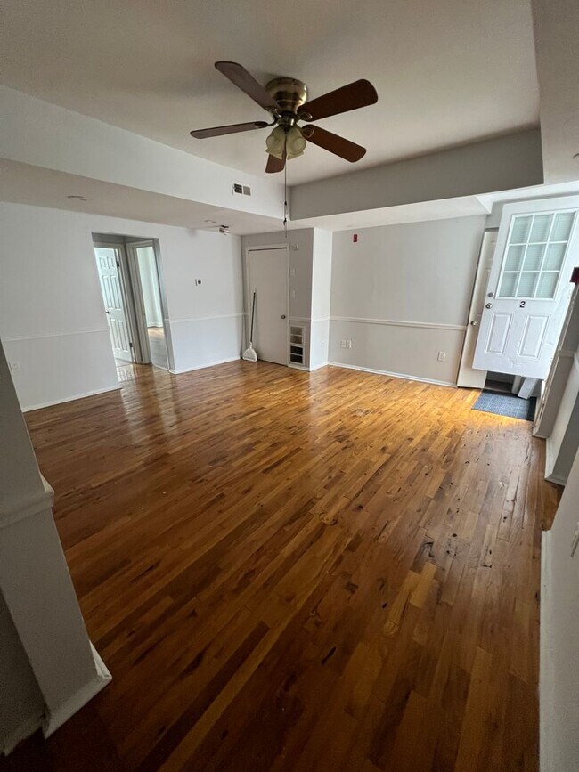 Interior Photo - The Bridgewater