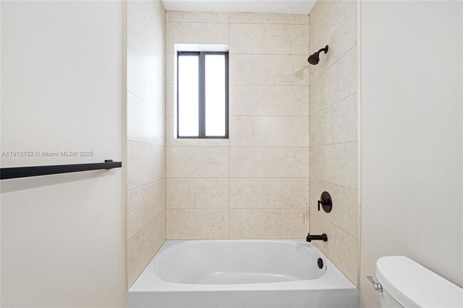 Building Photo - 4307 E 8th Ct