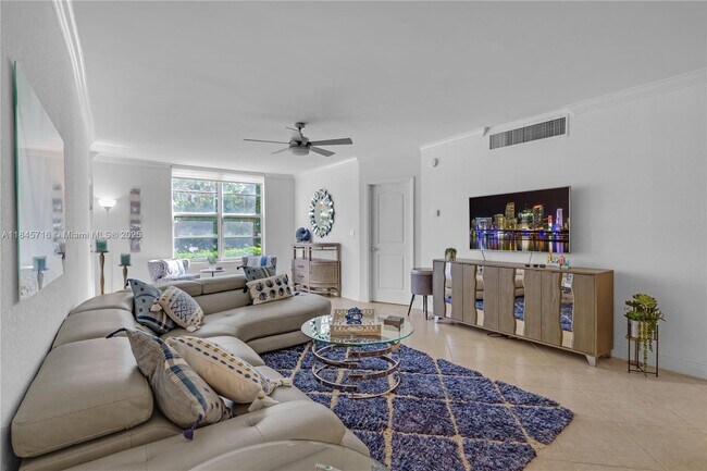 Building Photo - 2851 S Ocean Blvd
