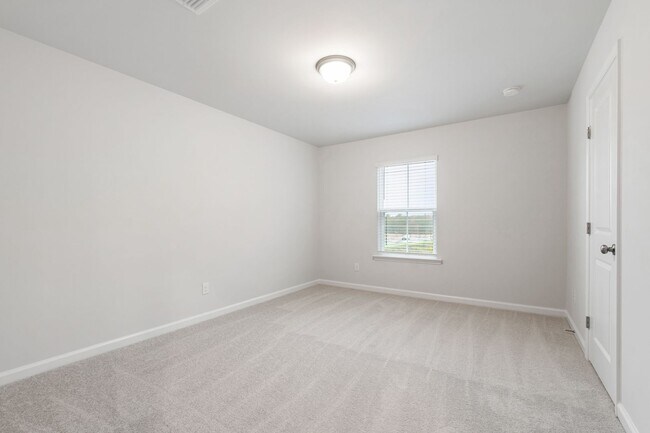 Building Photo - Modern 3-Bedroom Townhome in Solana, Durham!