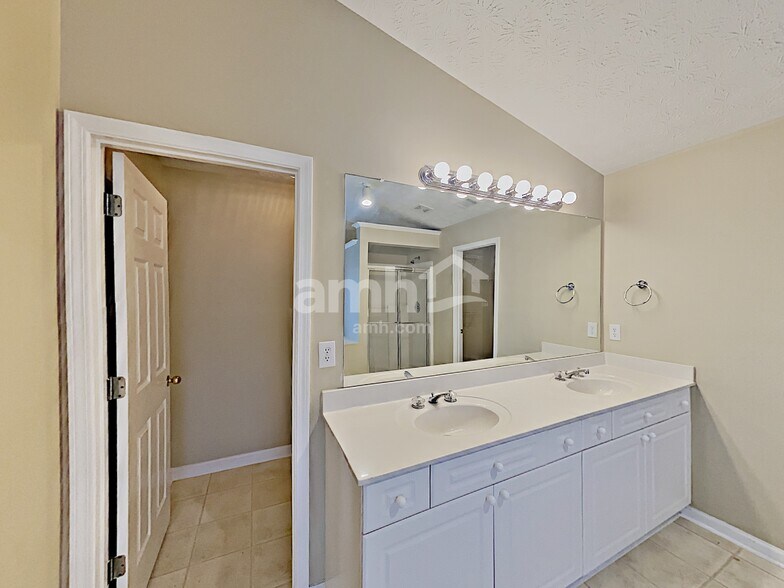 Building Photo - 1394 Prospect Creek Ct