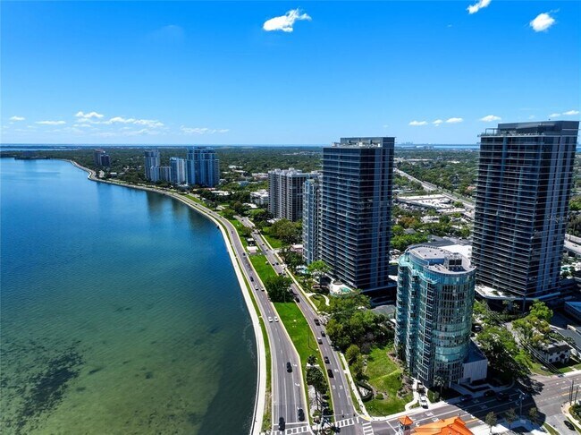 Building Photo - 3101 Bayshore Blvd
