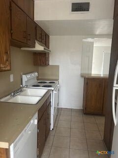 Building Photo - 506 Esther Cir