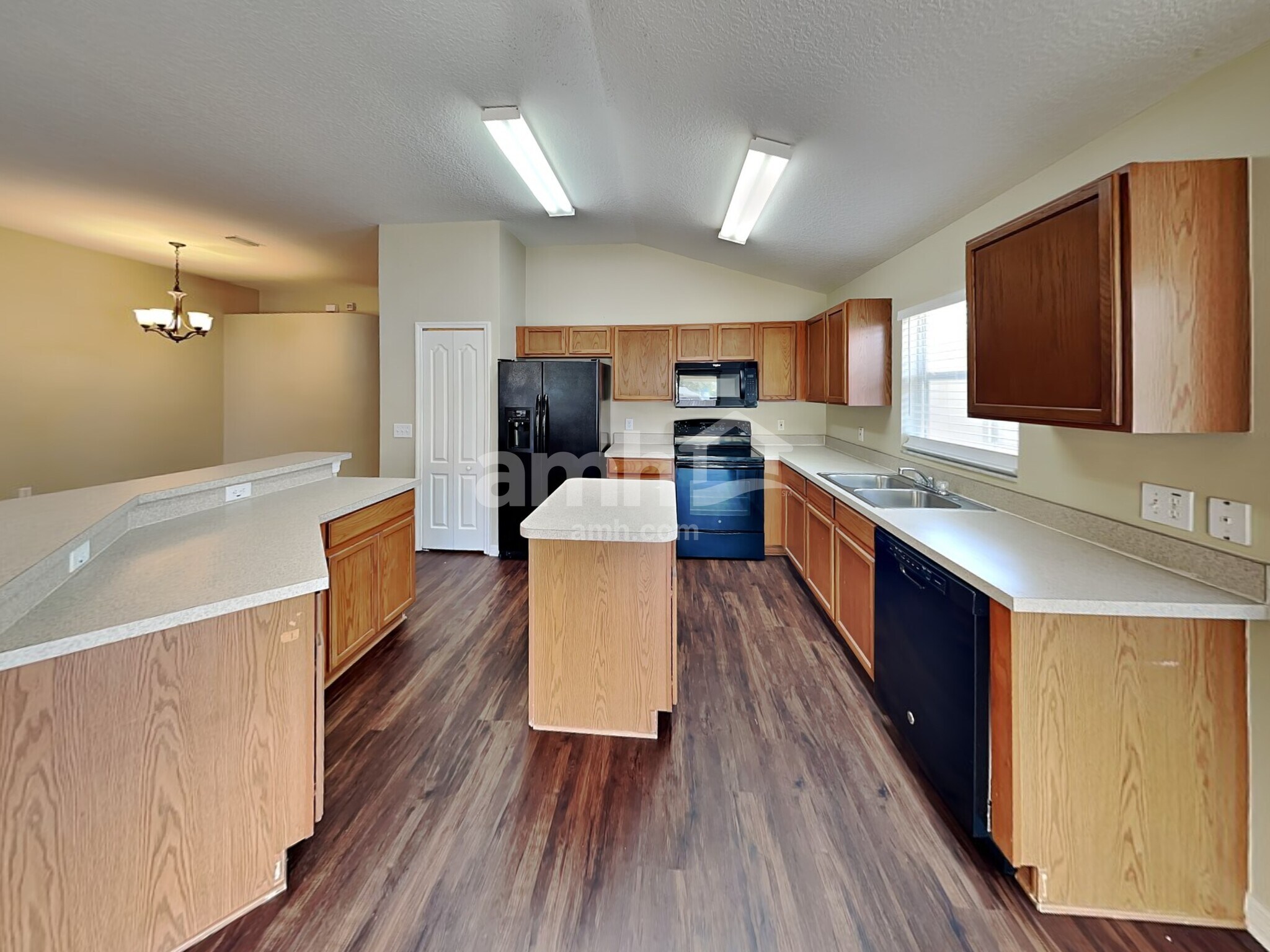 Building Photo - 12828 Standbridge Dr
