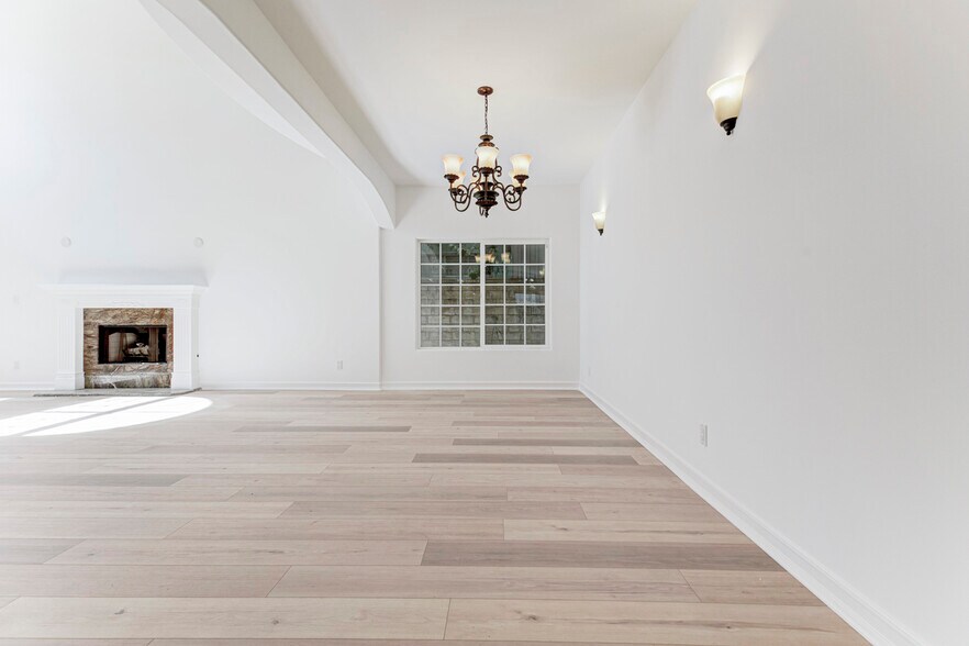 Building Photo - 15121 Marlin Pl