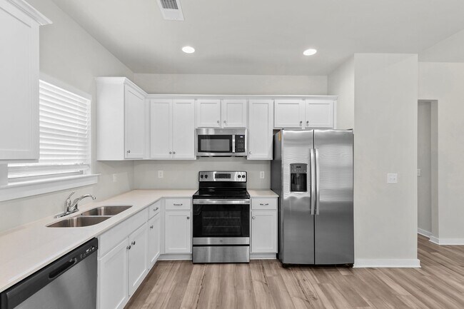 Building Photo - 275 Avalon Wy