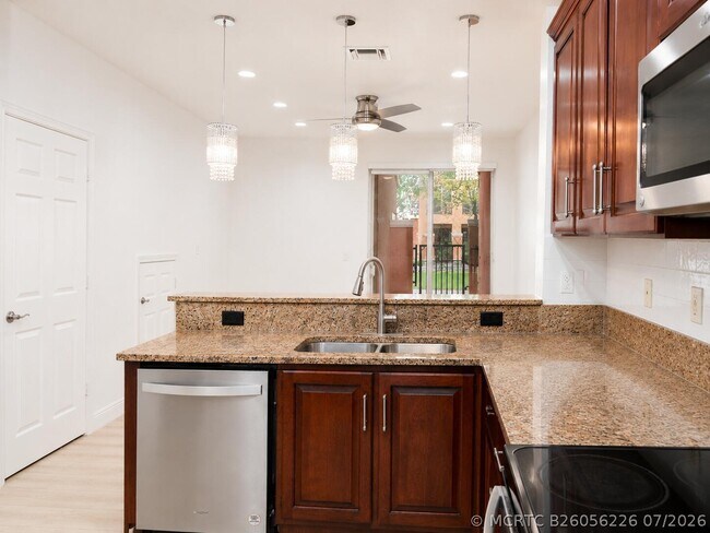 Building Photo - 12204 SW 25th Ct