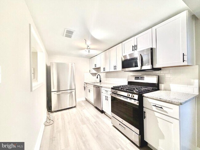 Building Photo - 4120 14th St NW