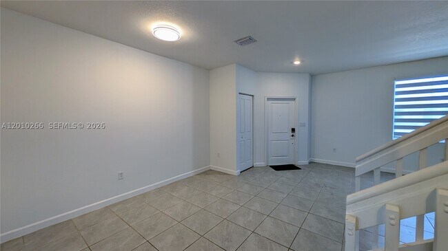 Building Photo - 2628 SE 28th St