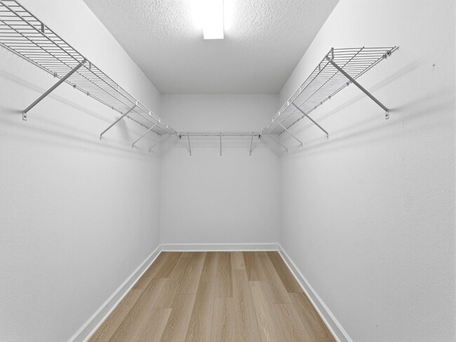 Building Photo - Stunning 3 BR + LOFT/2.5 BA /2-Car Garage townhome in the highly desirable GATED community of Hid...