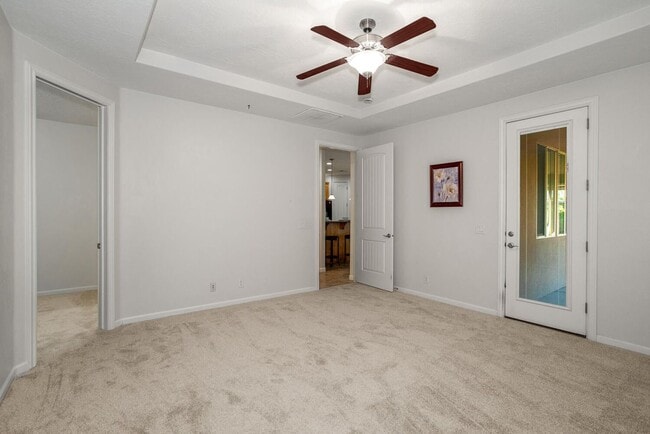 Building Photo - Washington Fields Home with Casita!