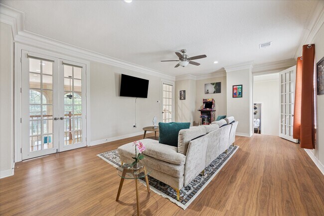 Building Photo - 5152 Huckleberry Cir