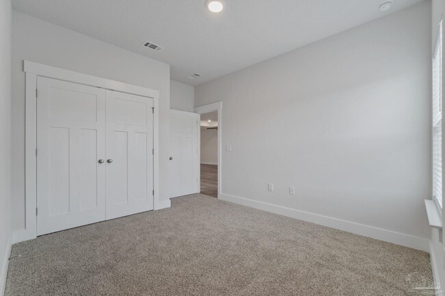Building Photo - 6616 Forest Bay Ave
