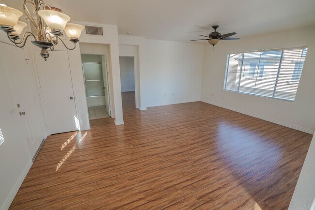 Building Photo - COMING SOON! Charming 1-Bedroom Home in Sa...