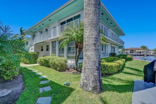 Building Photo - 180 Isle of Venice Dr