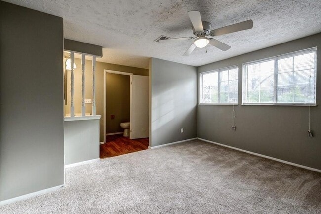 Building Photo - 2887 Royal Path Ct