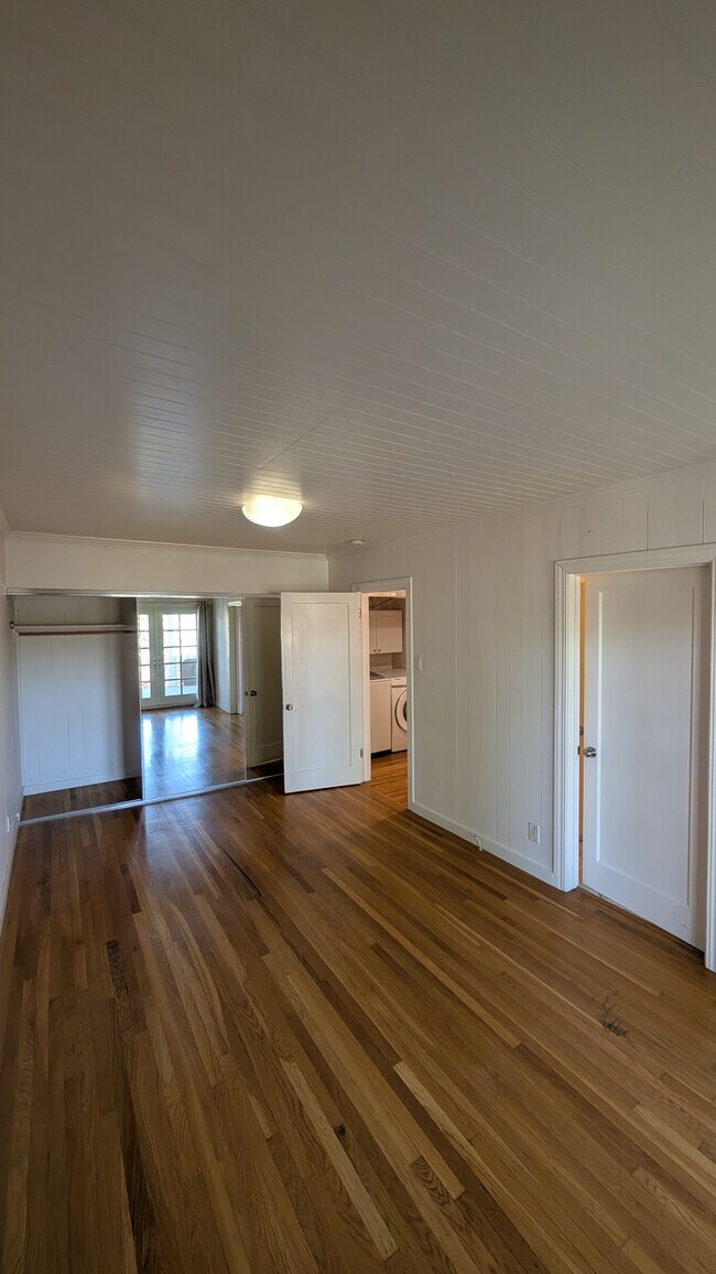 Building Photo - 829 Pordon Ln