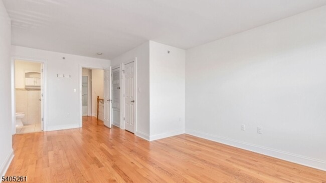 Building Photo - 112 N Broadway