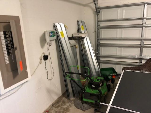 Building Photo - 10645 Standing Stone Dr