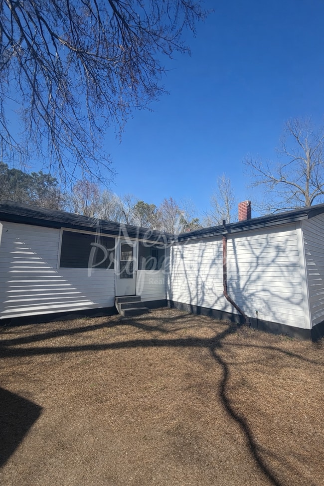 Building Photo - 1902 Vincent St