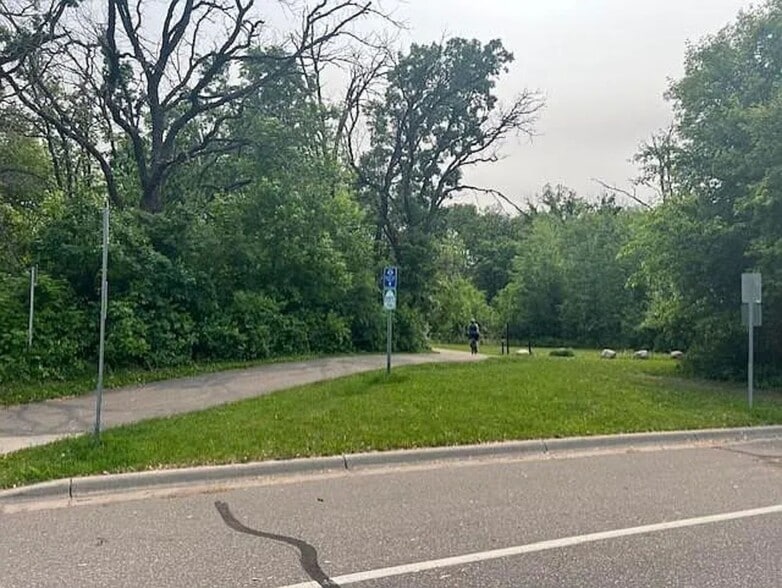 Building Photo - 10449 Mississippi Blvd NW