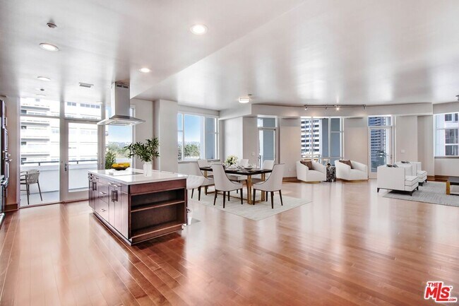 Building Photo - 10700 Wilshire Blvd
