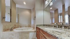 Building Photo - 38641 Lakeview Walk