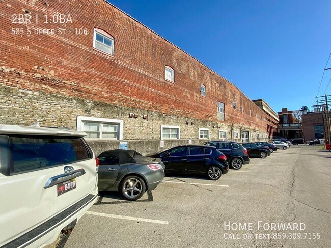 Building Photo - 585 S Upper St