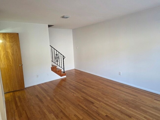 Building Photo - For Rent