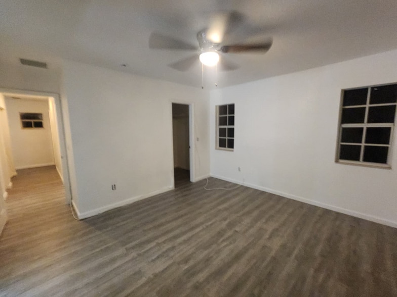 Building Photo - 205 NW 12th Ave