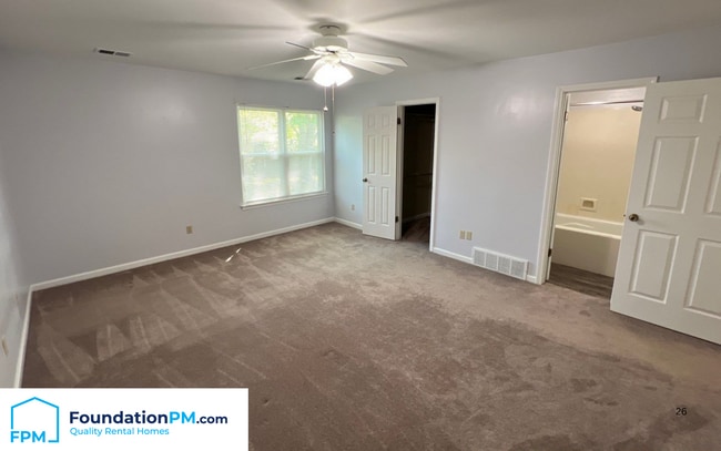 Building Photo - 3892 Oak Branch Cir W