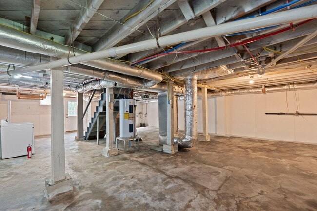 Building Photo - Knoxville 37909 - 3 bedroom 2 bath - call ...