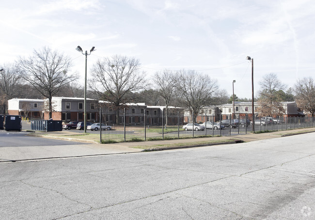 Building Photo - Forest Cove Apartments