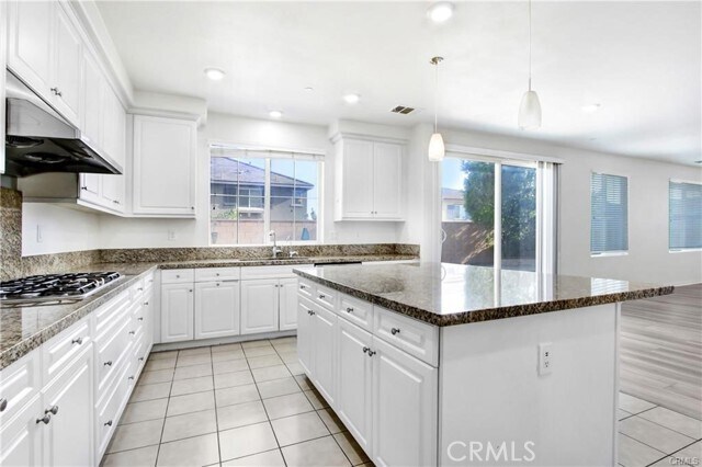 Building Photo - 13153 Stanton Dr