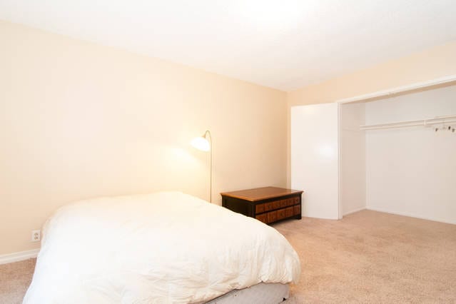 Building Photo - 640 Elm