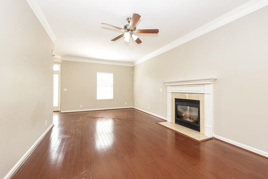 Building Photo - 6536 Broken Bow Dr