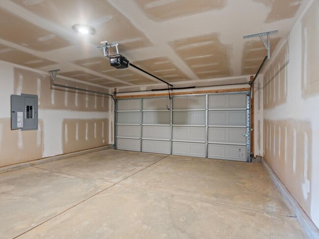 Building Photo - Move-In Ready New Construction in Athens City – Lucas Ferry Farms