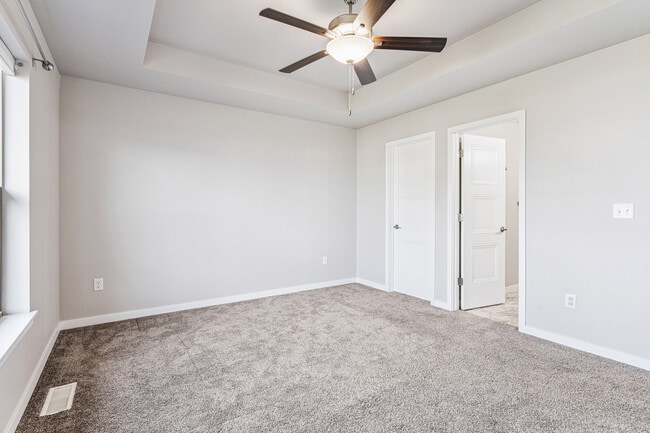 Building Photo - 785 River Bnd Ln