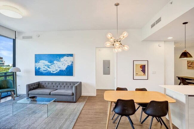 Building Photo - 1220 17th St