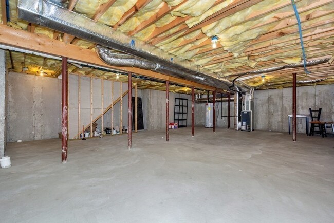 Building Photo - 22 Cortland Dr