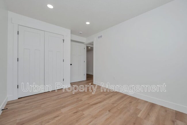 Building Photo - 4011 Serenity Ln