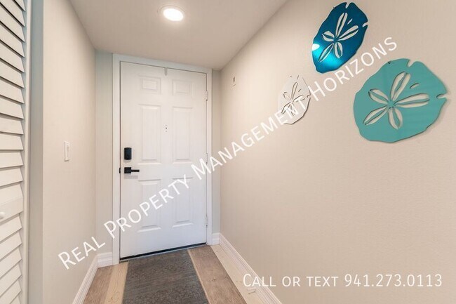 Building Photo - 3750 Pinebrook Cir