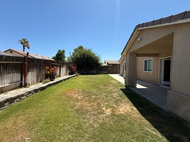 Building Photo - Spacious 3-Bedroom, 2-Bathroom Home in Sou...
