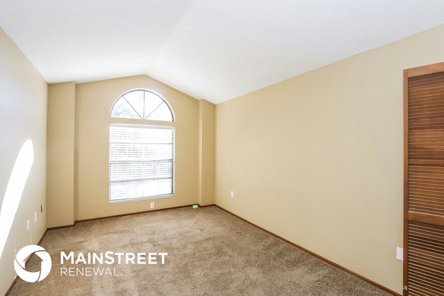 Building Photo - 1616 Clover Cir