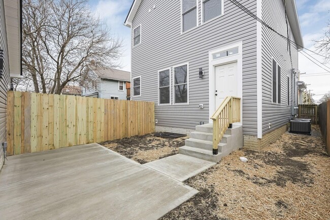 Building Photo - 961 Heyl Ave