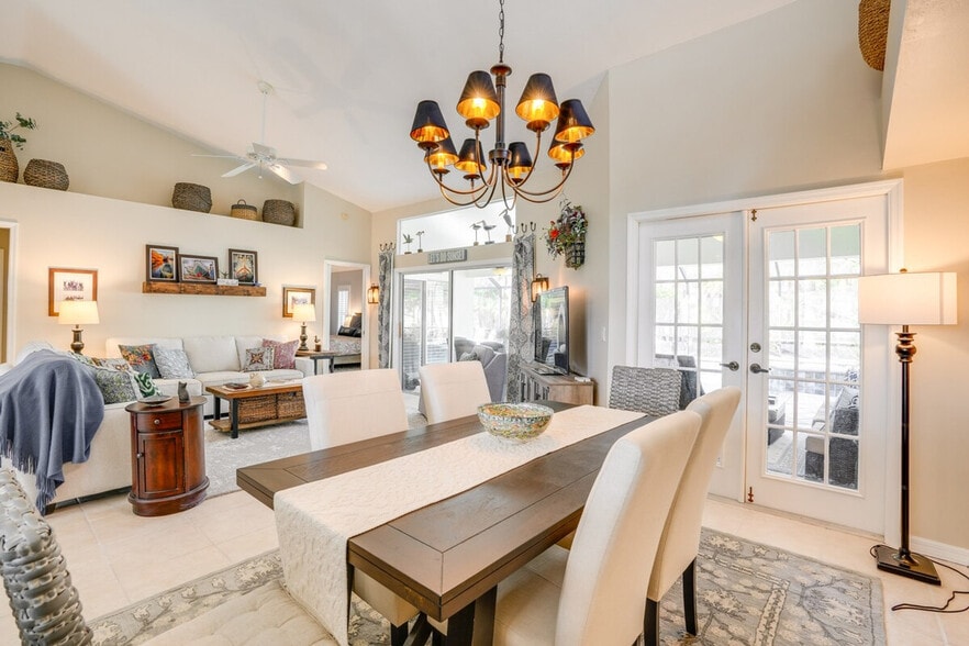 Building Photo - 16168 Kelly Woods Dr