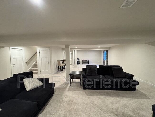 Building Photo - 2609 Skeeter Ct